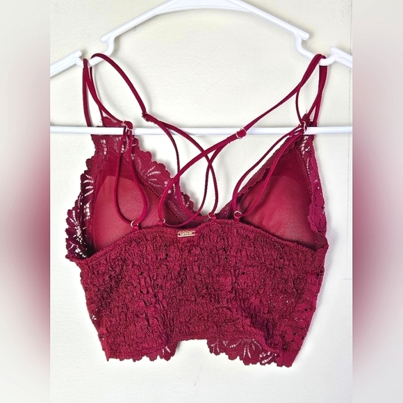 Women's Victoria's Secret PINK Lined Lace Strappy Back Bralette, Medium - Picture 2 of 3